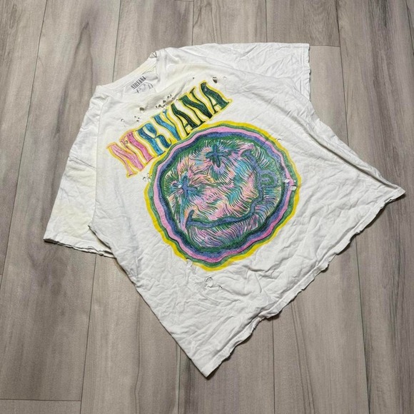 NIRVANA Other - Nirvana Smiley Face Distressed Graphic T-Shirt White Nevermind S/M Mens